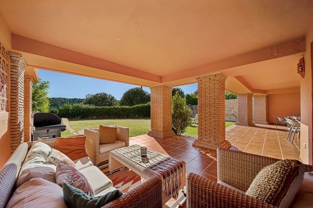 2 bedroom Apartment for sale in Casares - € 450,000 (Ref: 9037052)