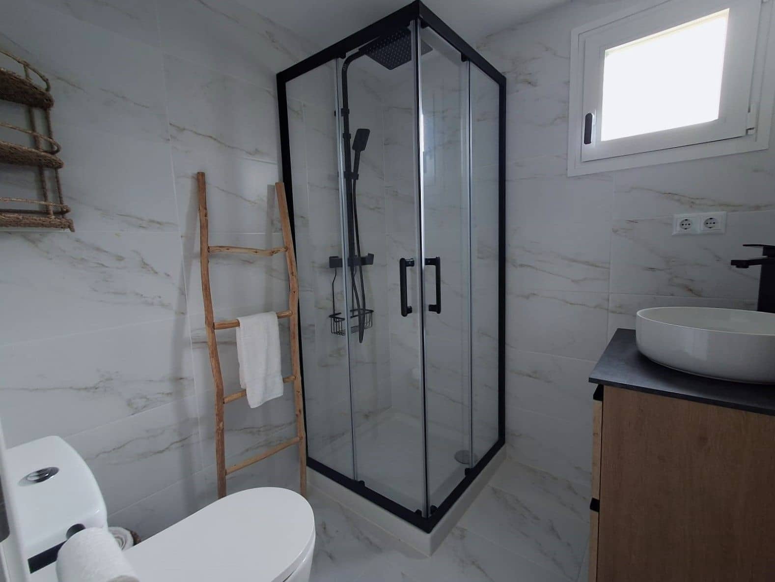 3 makuuhuone Huoneisto myytävänä paikassa Mijas Costa mukana uima-altaan - 375 000 € (Ref: 9037665)