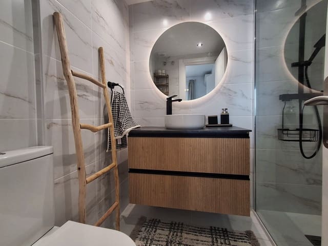 3 makuuhuone Huoneisto myytävänä paikassa Calahonda, Mijas mukana uima-altaan - 375 000 € (Ref: 9037665)