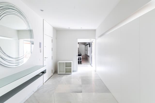 4 soverom Villa til salgs i El Atabal, Málaga by med svømmebasseng - € 1 950 000 (Ref: 9043993)