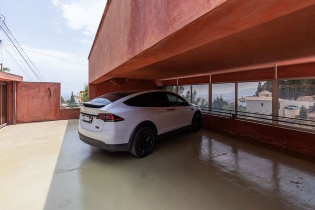 4 soverom Villa til salgs i El Atabal, Málaga by med svømmebasseng - € 1 950 000 (Ref: 9043993)