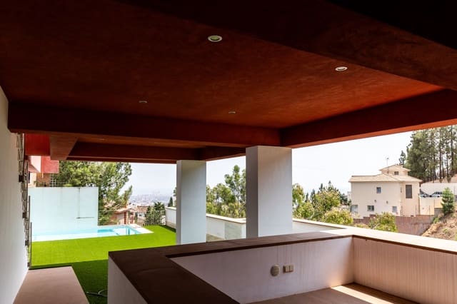 Chalet de 4 habitaciones en El Atabal, Málaga ciudad en venta con piscina - 1.950.000 € (Ref: 9043993)