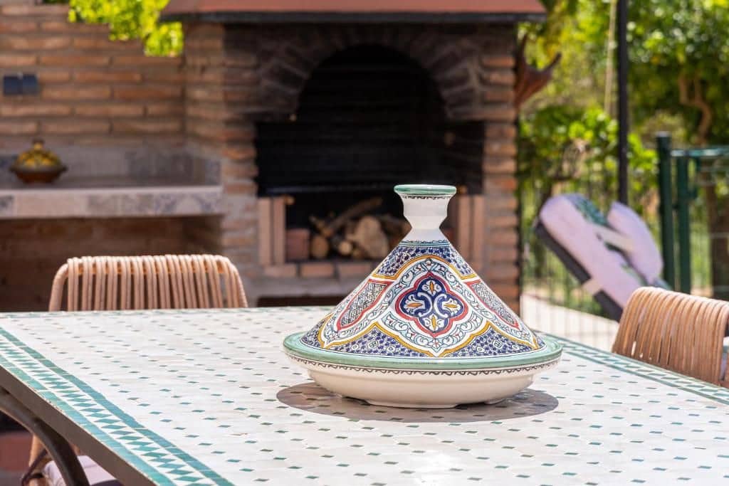 8 soveværelse Finca/Landehus til salg i Malaga by med swimmingpool - € 650.000 (Ref: 9053656)