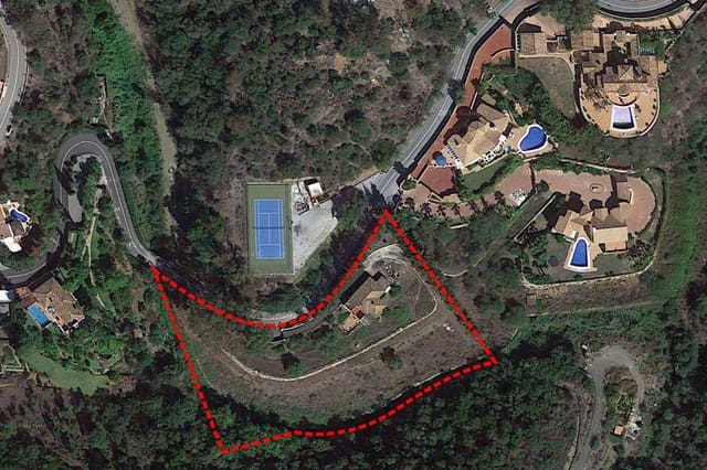 Hus til salgs i Los Arqueros - Puerto del Almendro, Benahavís - € 1 350 000 (Ref: 9056997)