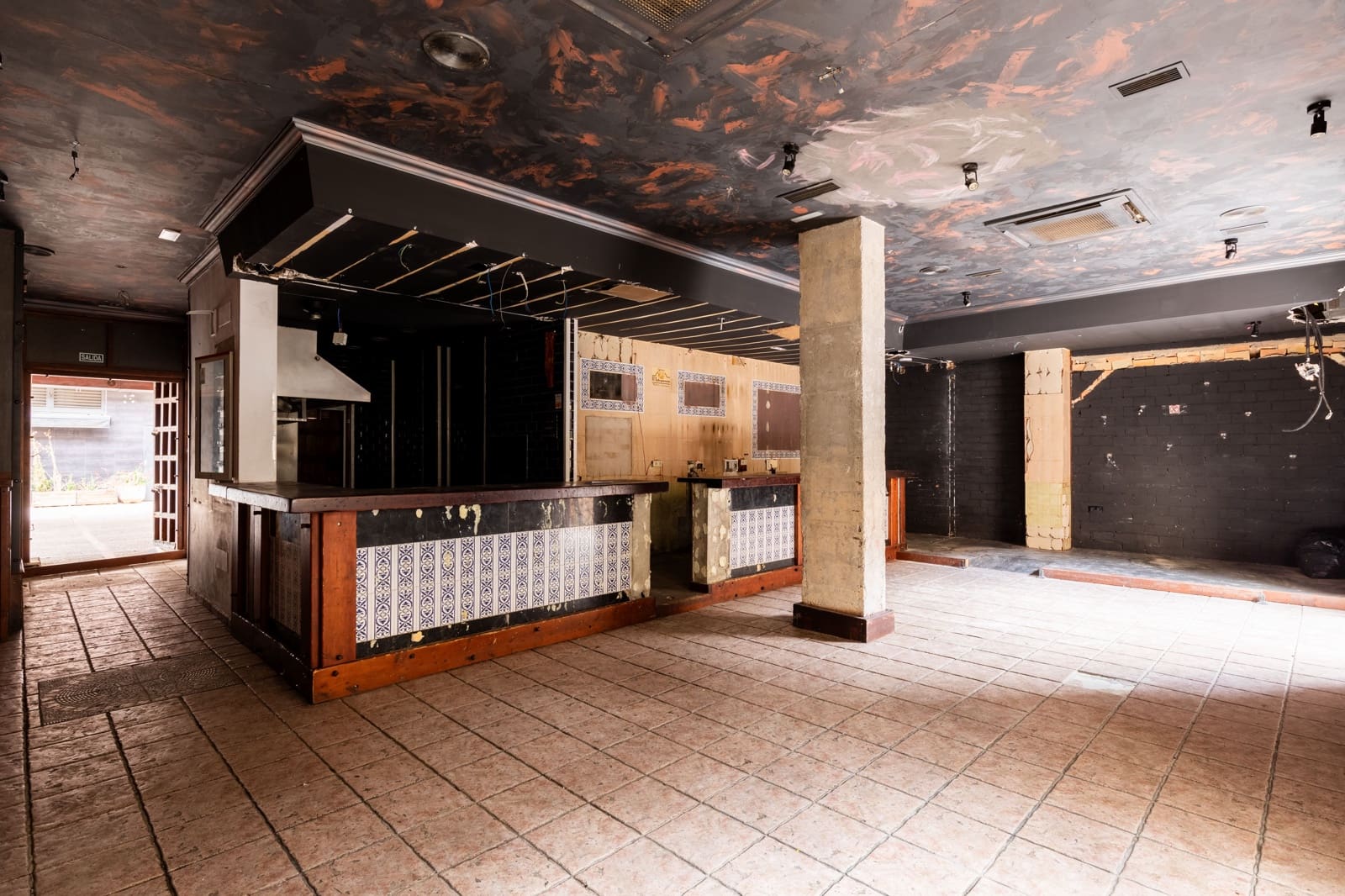 Kommersiell til salgs i Fuengirola - € 425 000 (Ref: 9058622)