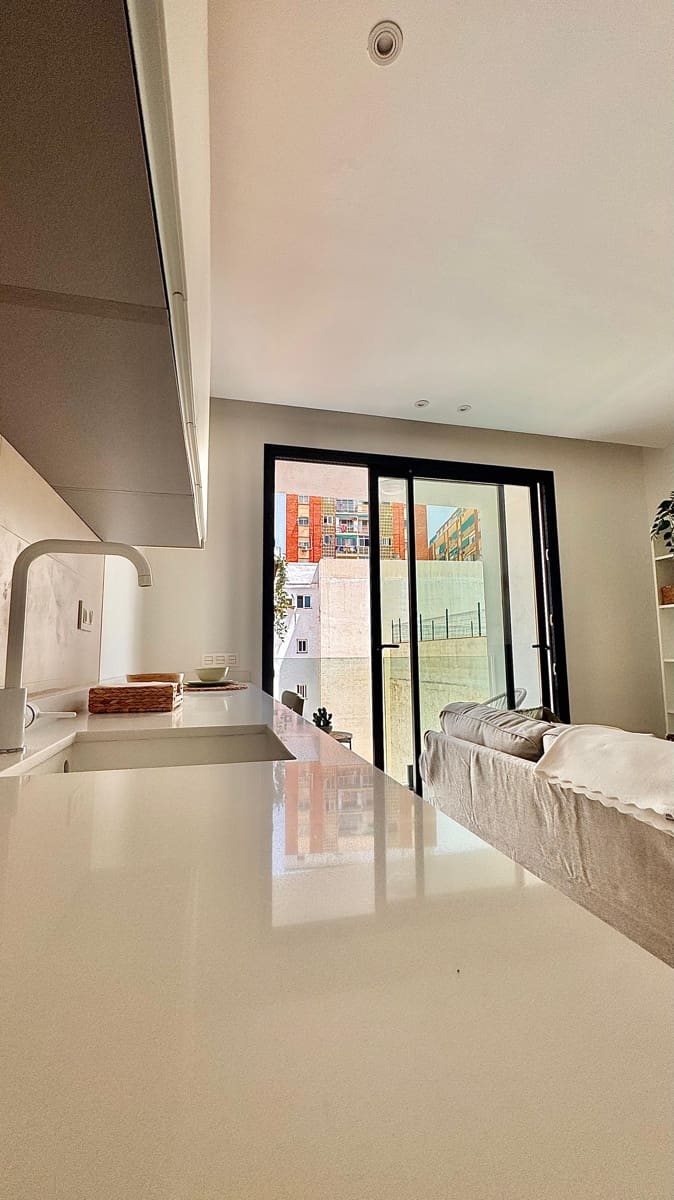 Studio til salg i Malaga by med swimmingpool - € 250.000 (Ref: 9066752)