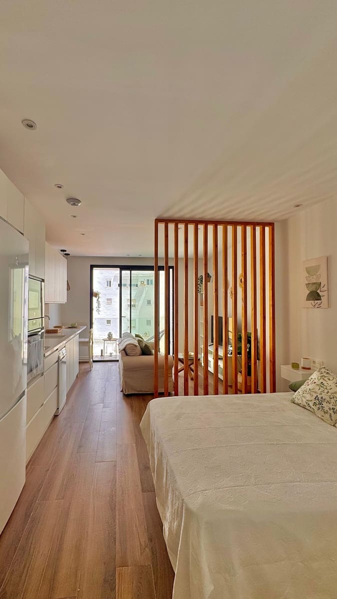 Studio til salg i Malaga by med swimmingpool - € 250.000 (Ref: 9066752)