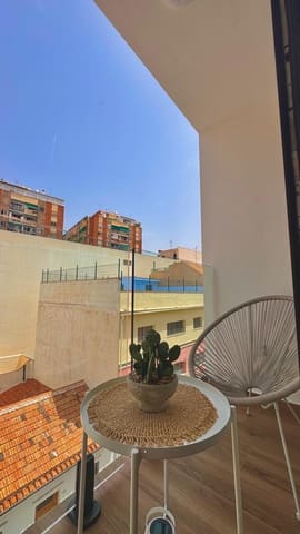 Studio til salgs i La Trinidad, Málaga by med svømmebasseng - € 250 000 (Ref: 9066752)