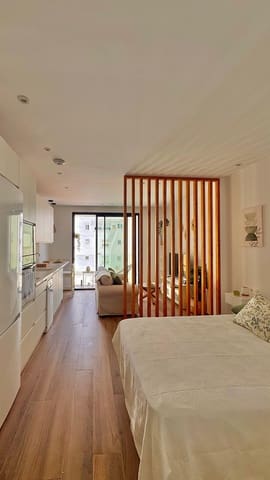 Studio til salgs i La Trinidad, Málaga by med svømmebasseng - € 250 000 (Ref: 9066752)