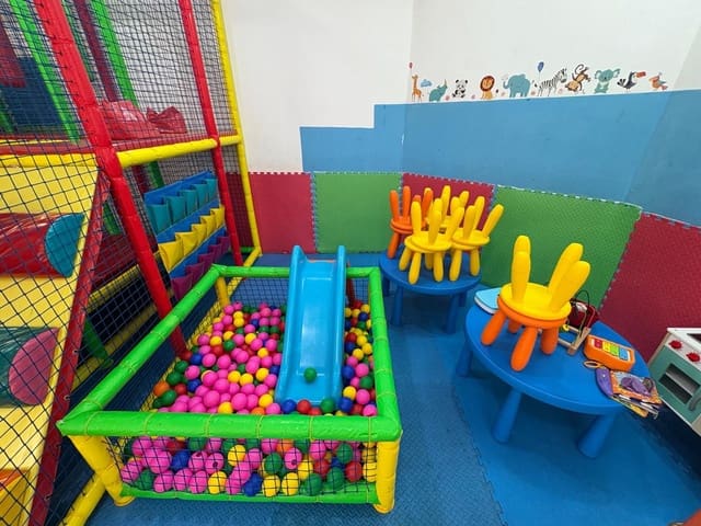 Yritys vuokrattavana paikassa Cortijo Alto, Málaga kaupunki - 900 € (Ref: 9069209)