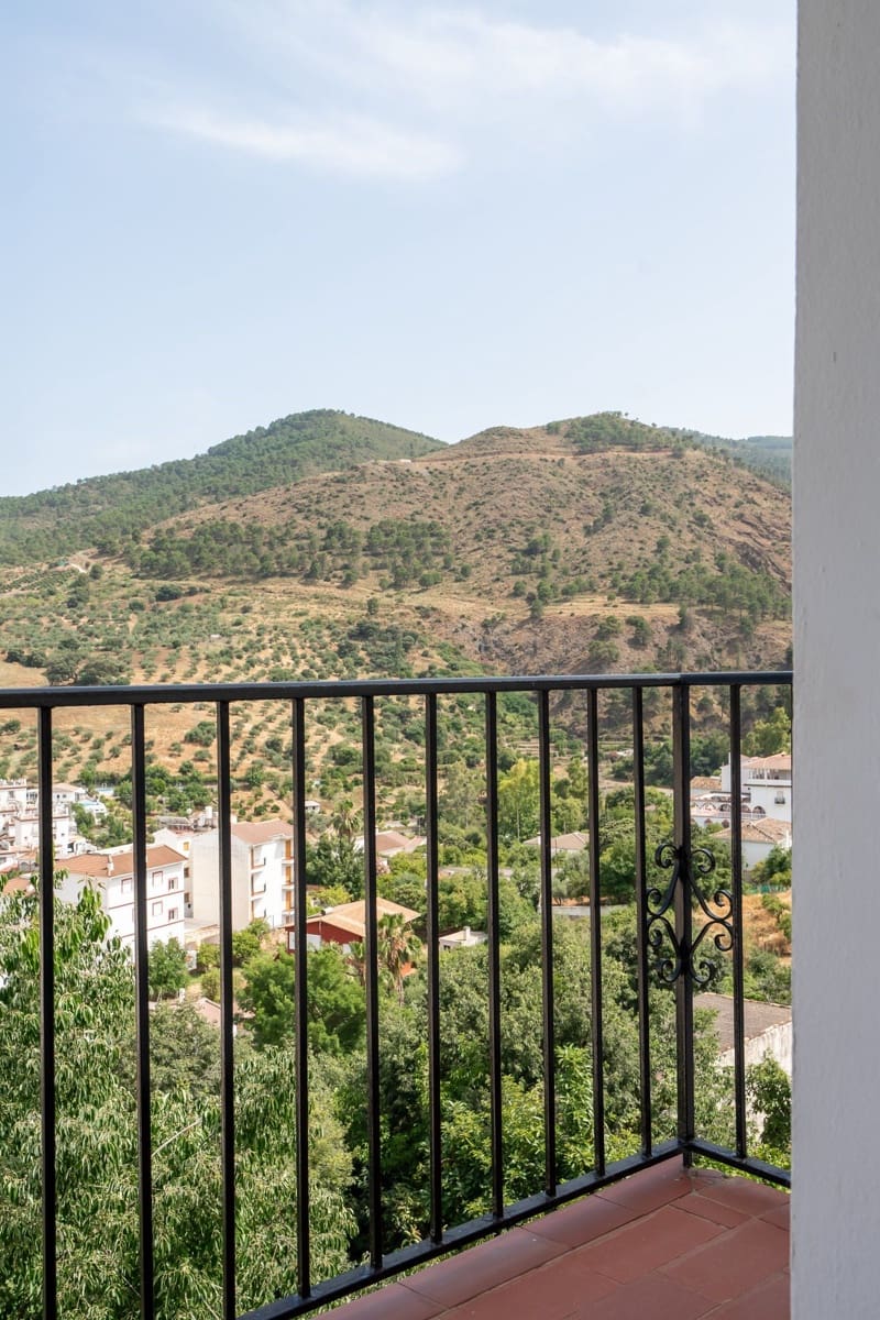 5 soveværelse Byhus til salg i Tolox - € 190.000 (Ref: 9073842)