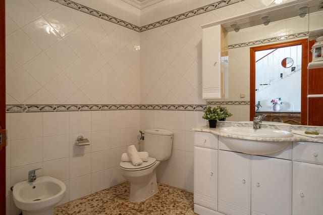 5 sovrum Hus till salu i Tolox - 190 000 € (Ref: 9073842)