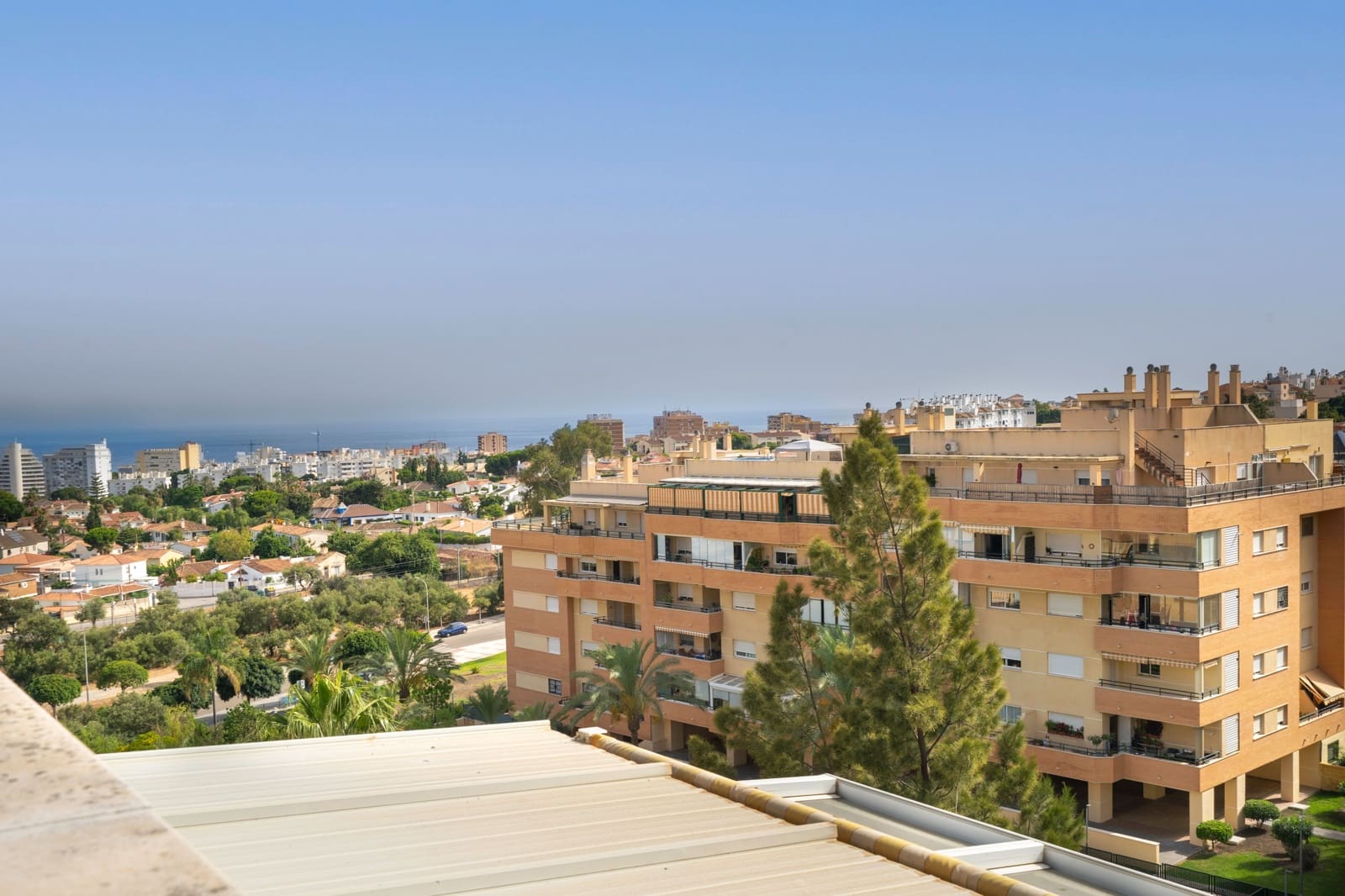 4 soveværelse Penthouse til salg i Torremolinos med swimmingpool - € 615.000 (Ref: 9076093)