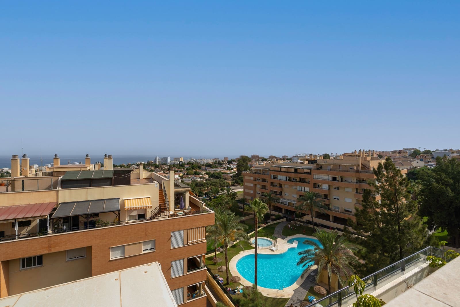 4 soveværelse Penthouse til salg i Torremolinos med swimmingpool - € 615.000 (Ref: 9076093)