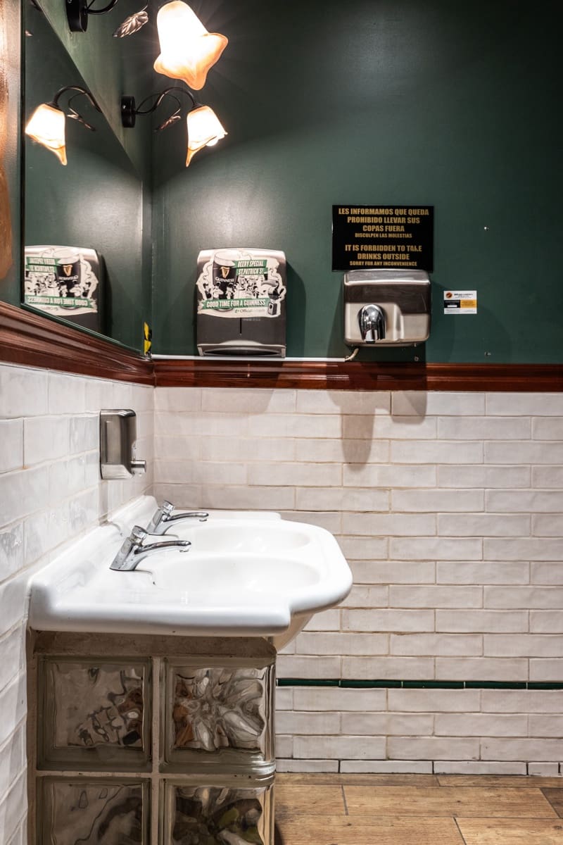 Commercial for sale in Fuengirola - € 319,000 (Ref: 9076894)