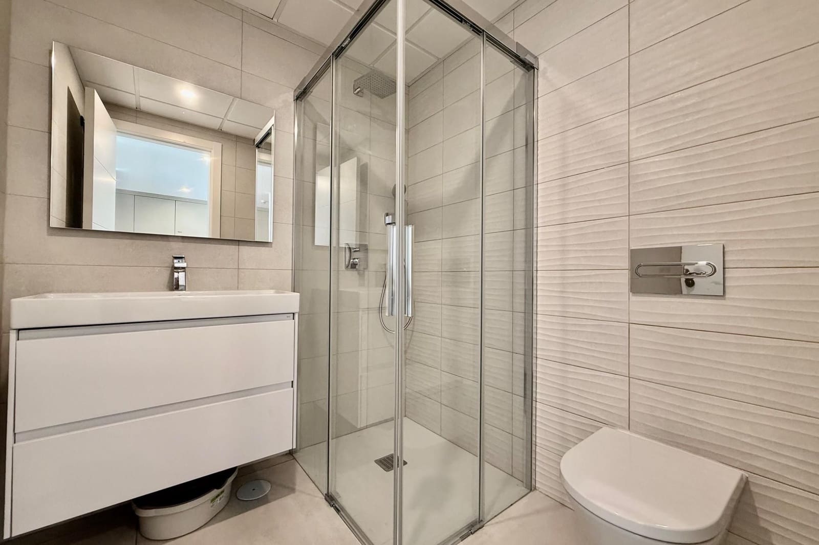 2 sypialnia Apartament na sprzedaż w Marbella z basenem - 635 000 € (Ref: 9077465)