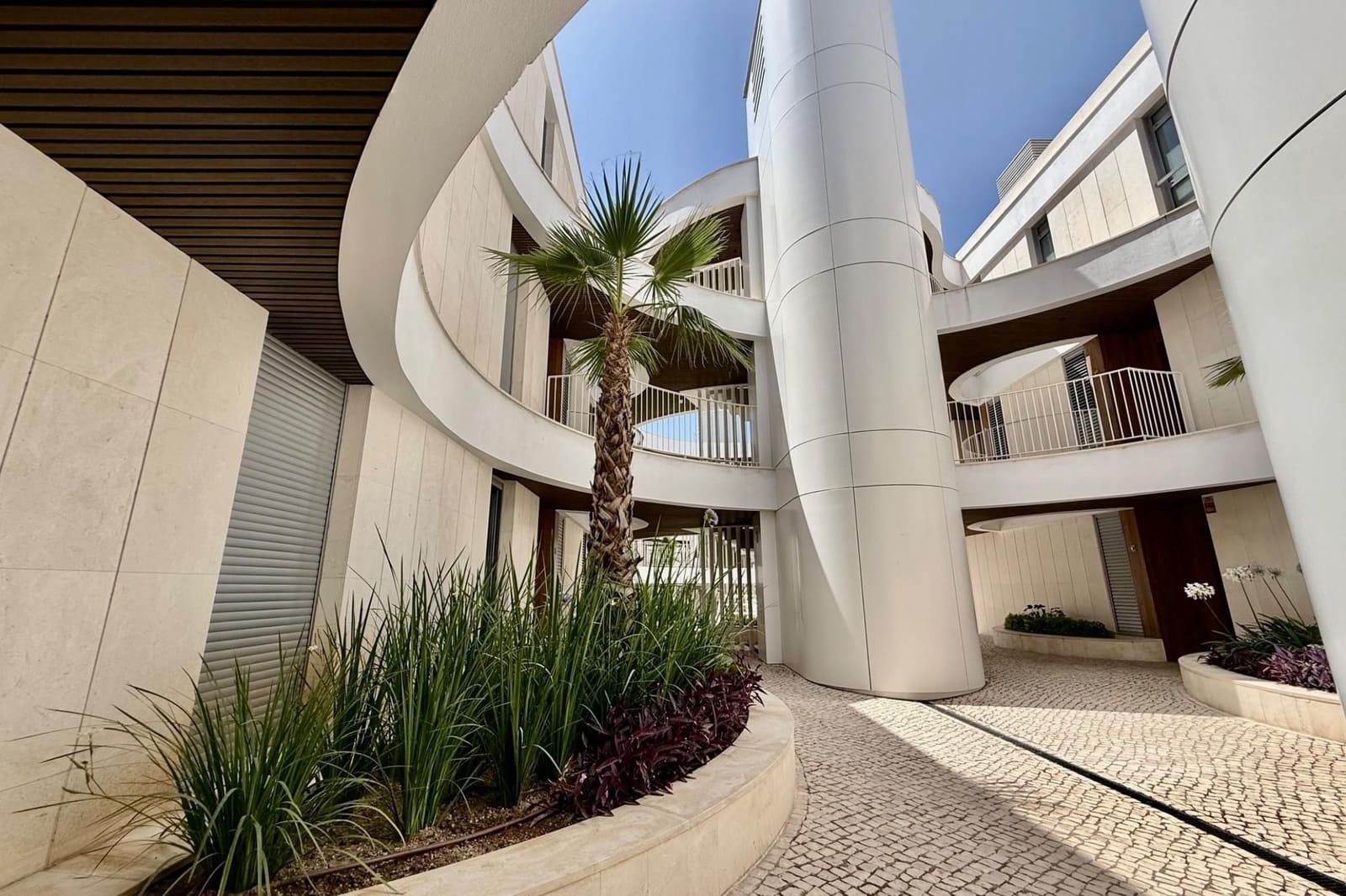 2 sypialnia Apartament na sprzedaż w Marbella z basenem - 635 000 € (Ref: 9077465)