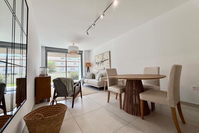 2 bedroom Apartment for sale in El Rosario, Marbella with pool - € 635,000 (Ref: 9077465)