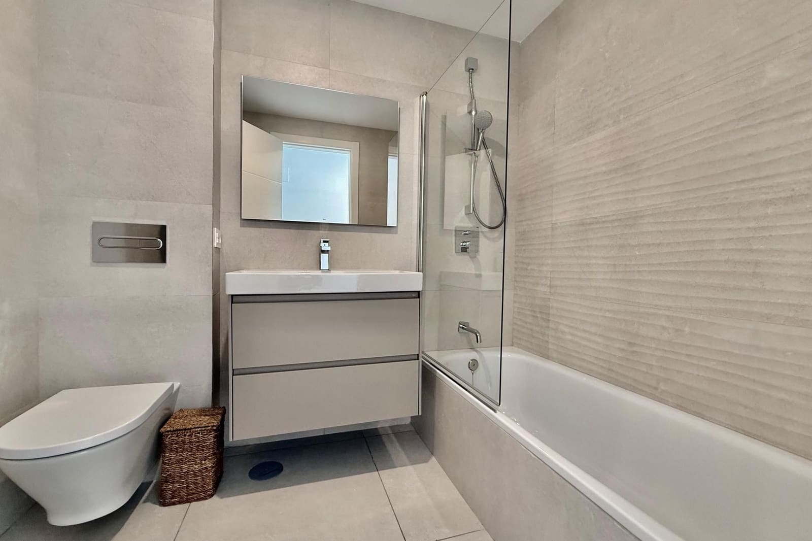 2 sypialnia Apartament na sprzedaż w Marbella z basenem - 635 000 € (Ref: 9077465)