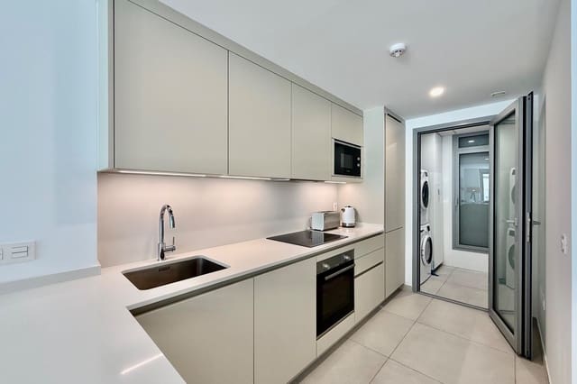 2 bedroom Apartment for sale in El Rosario, Marbella with pool - € 635,000 (Ref: 9077465)