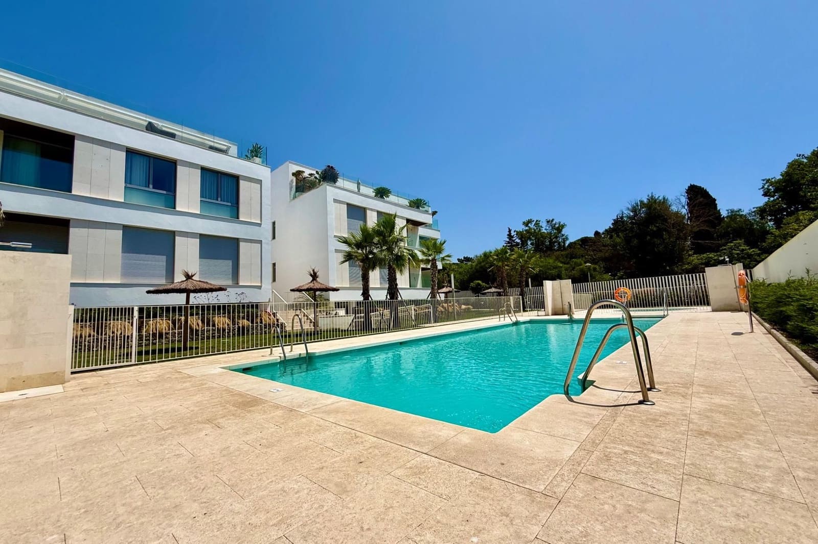 2 sypialnia Apartament na sprzedaż w Marbella z basenem - 635 000 € (Ref: 9077465)