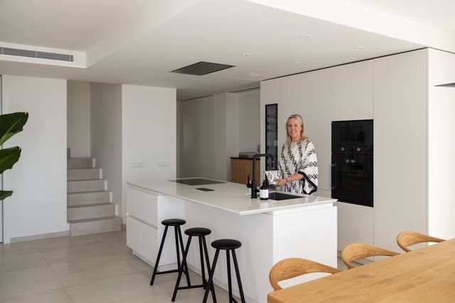 3 makuuhuone Huoneisto myytävänä paikassa Los Naranjos, Marbella mukana uima-altaan - 2 890 000 € (Ref: 9077693)