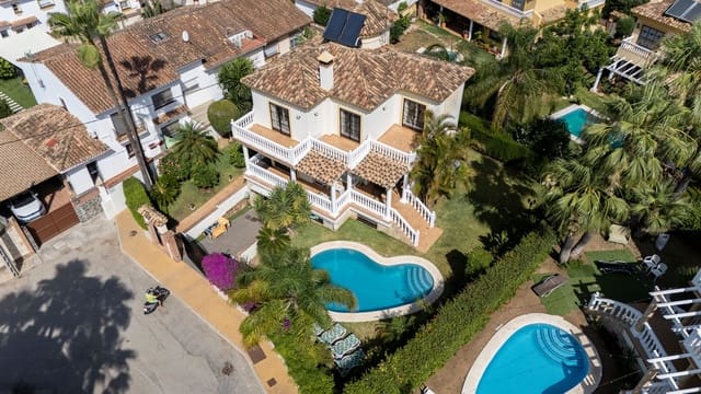 5 sovrum Villa till salu i Mijas Costa, Mijas med pool - 867 000 € (Ref: 9097592)