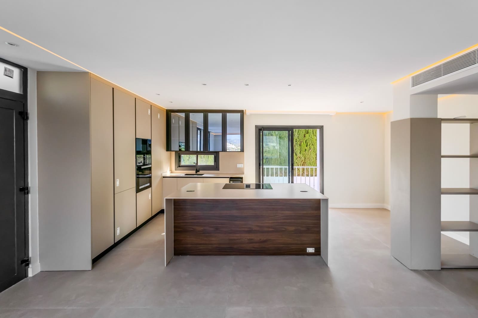 2 soverom Leilighet til salgs i Marbella med svømmebasseng - € 890 000 (Ref: 9100161)