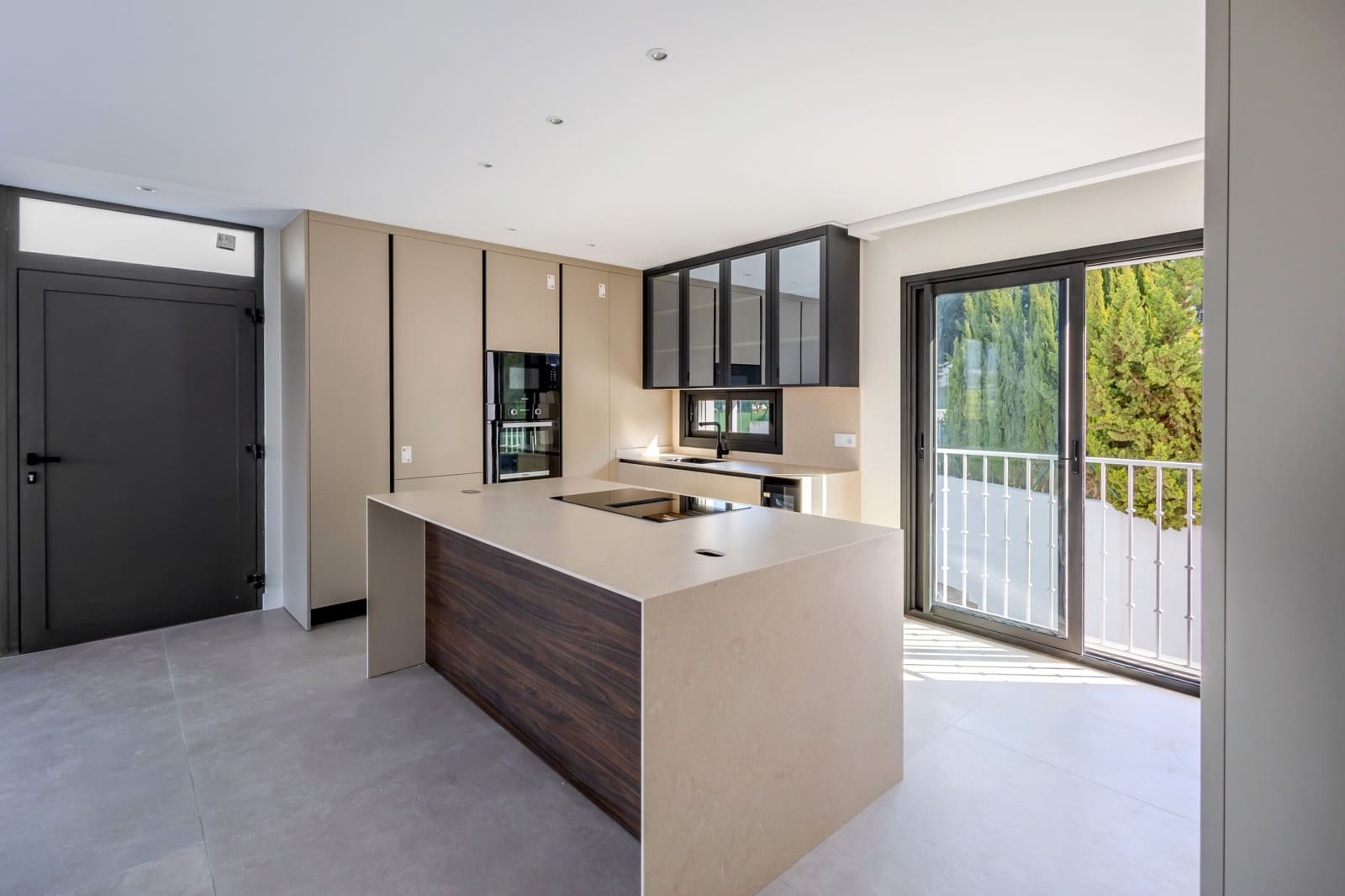 2 soverom Leilighet til salgs i Marbella med svømmebasseng - € 890 000 (Ref: 9100161)