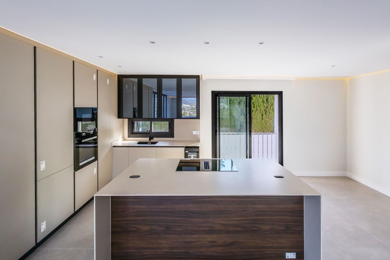 2 soverom Leilighet til salgs i Marbella med svømmebasseng - € 890 000 (Ref: 9100161)