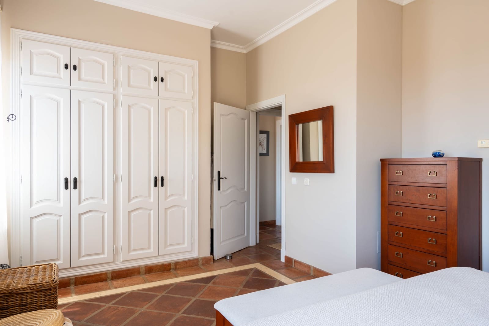 2 soveværelse Byhus til salg i Istan med swimmingpool - € 699.000 (Ref: 9100243)