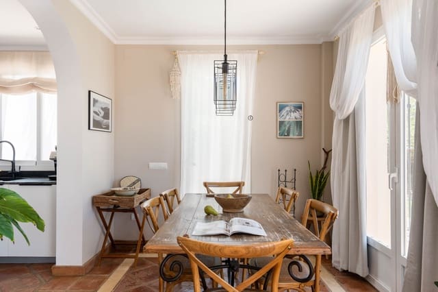 2 sovrum Hus till salu i Istán med pool - 699 000 € (Ref: 9100243)