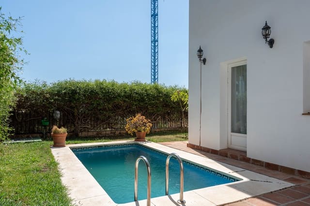 2 sovrum Hus till salu i Istán med pool - 699 000 € (Ref: 9100243)