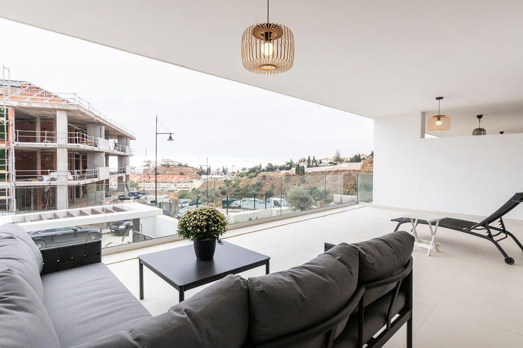 2 soveværelse Lejlighed til salg i Fuengirola med swimmingpool - € 449.000 (Ref: 9105173)