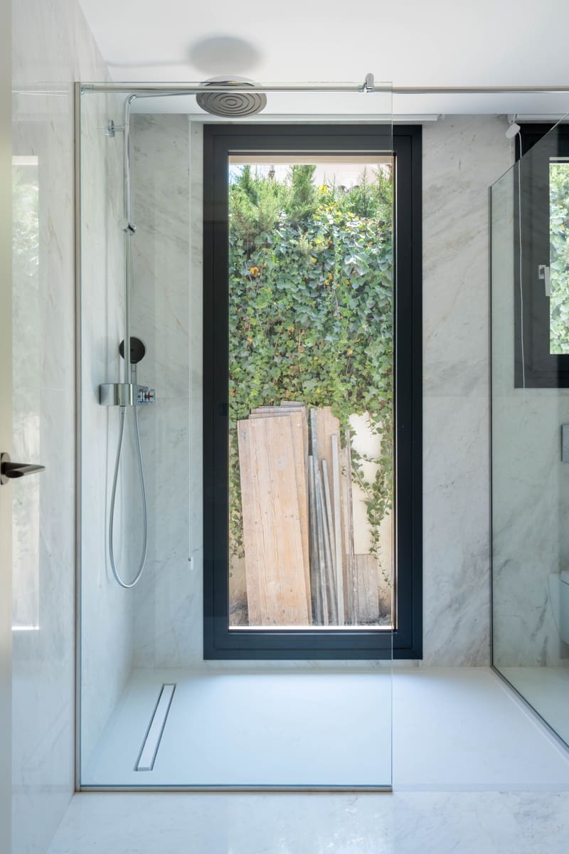 Casa de 4 habitaciones en Marbella en venta con piscina - 3.195.000 € (Ref: 9107000)