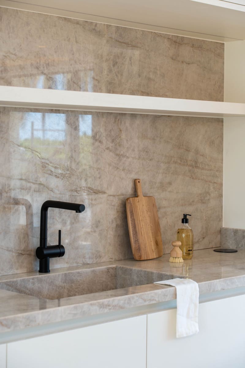 Casa de 4 habitaciones en Marbella en venta con piscina - 3.195.000 € (Ref: 9107000)