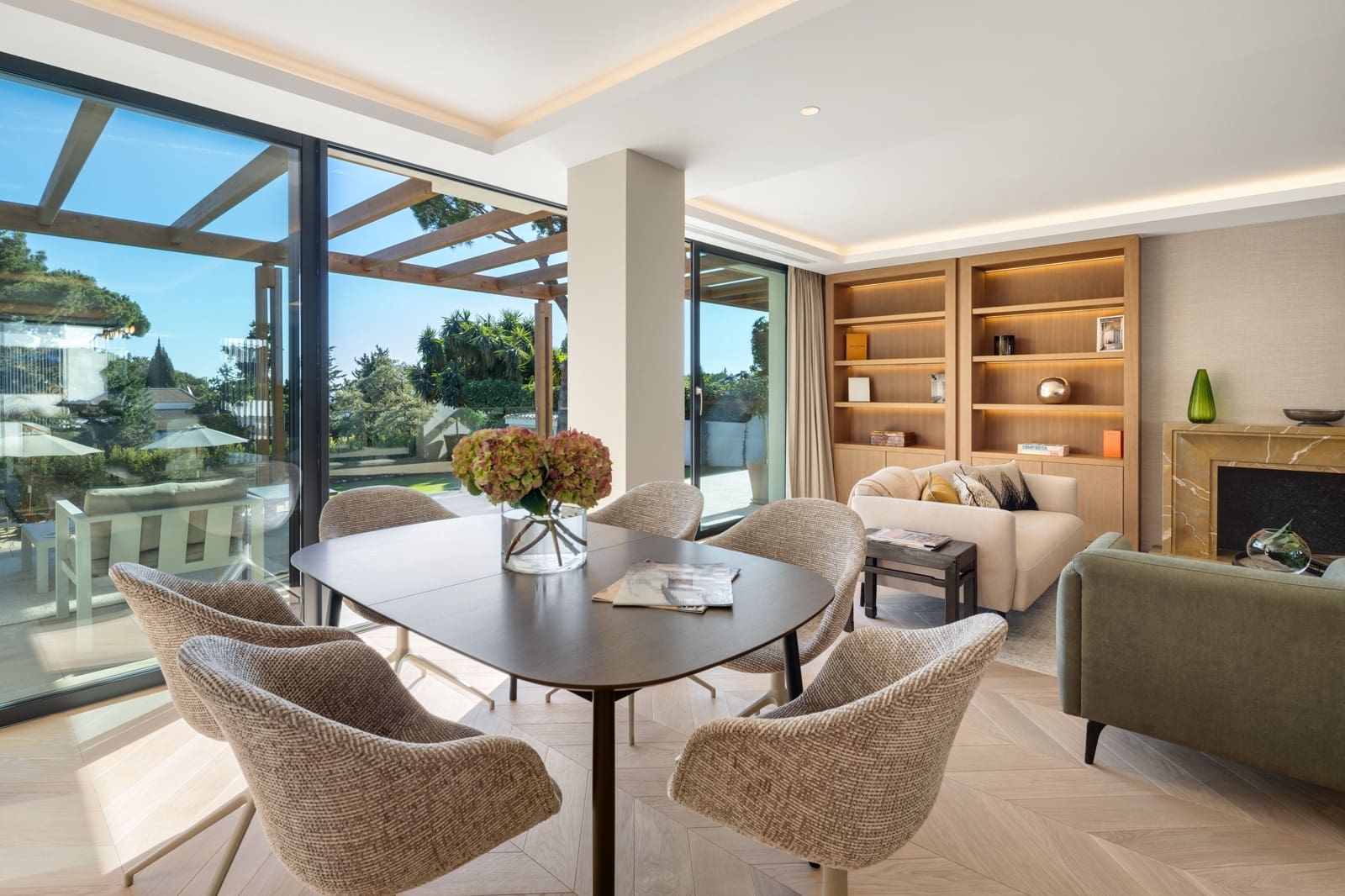 Casa de 4 habitaciones en Marbella en venta con piscina - 3.195.000 € (Ref: 9107000)