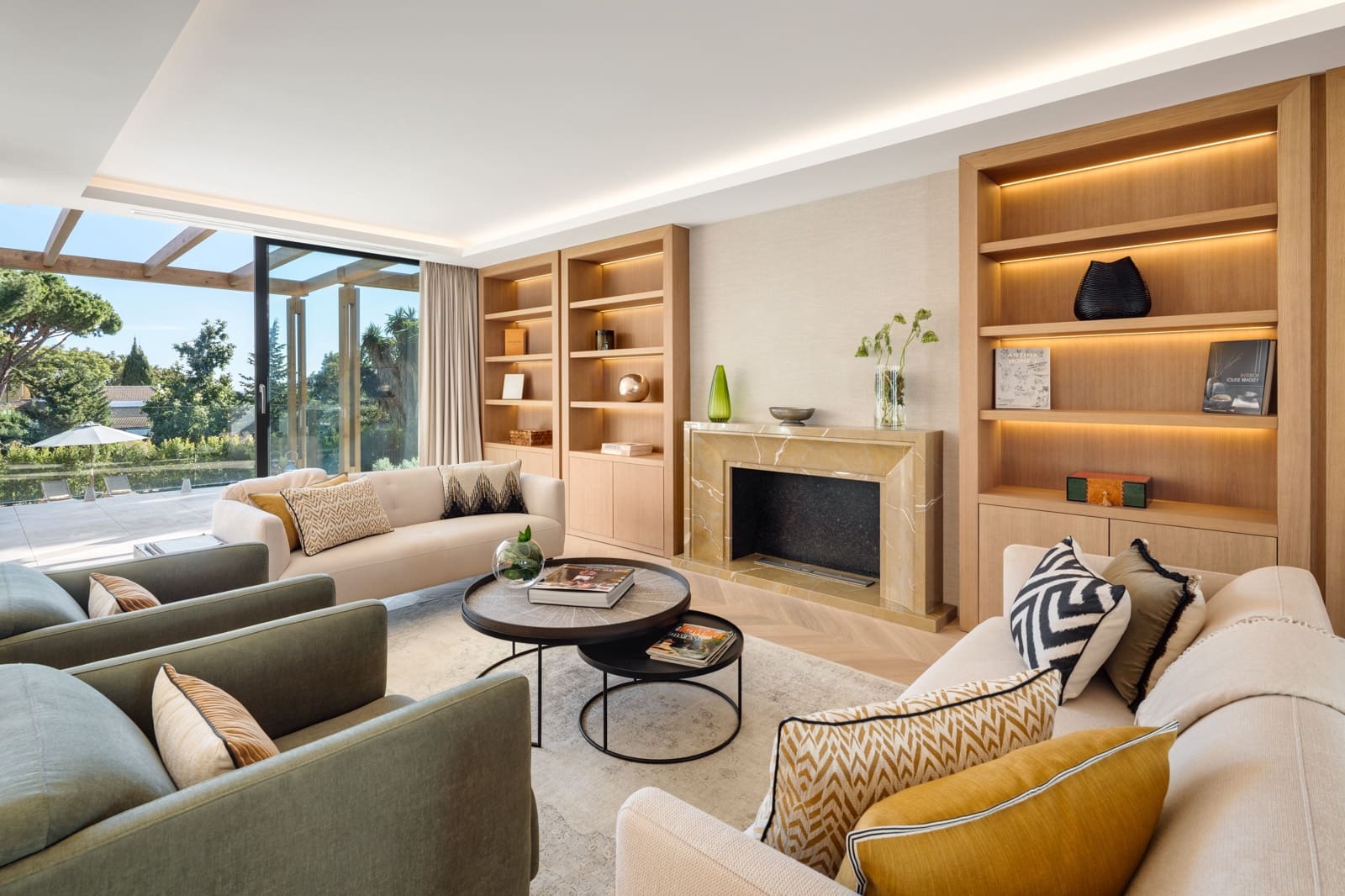 Casa de 4 habitaciones en Marbella en venta con piscina - 3.195.000 € (Ref: 9107000)