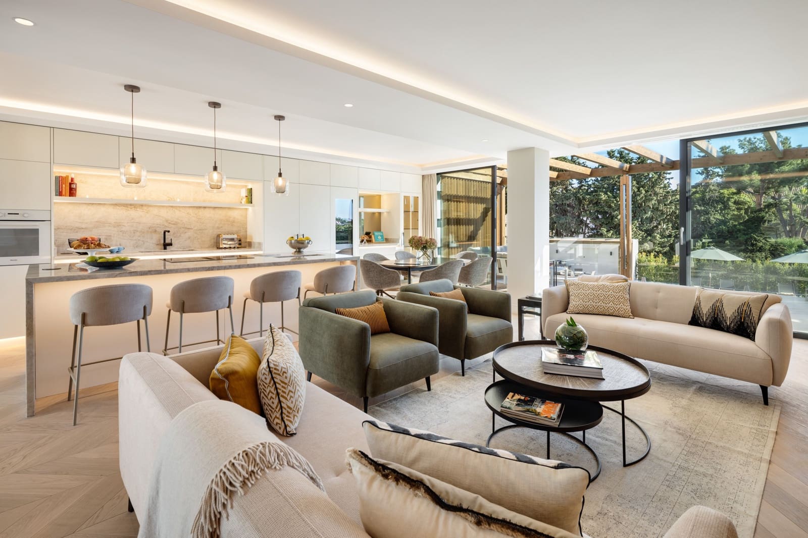 Casa de 4 habitaciones en Marbella en venta con piscina - 3.195.000 € (Ref: 9107000)