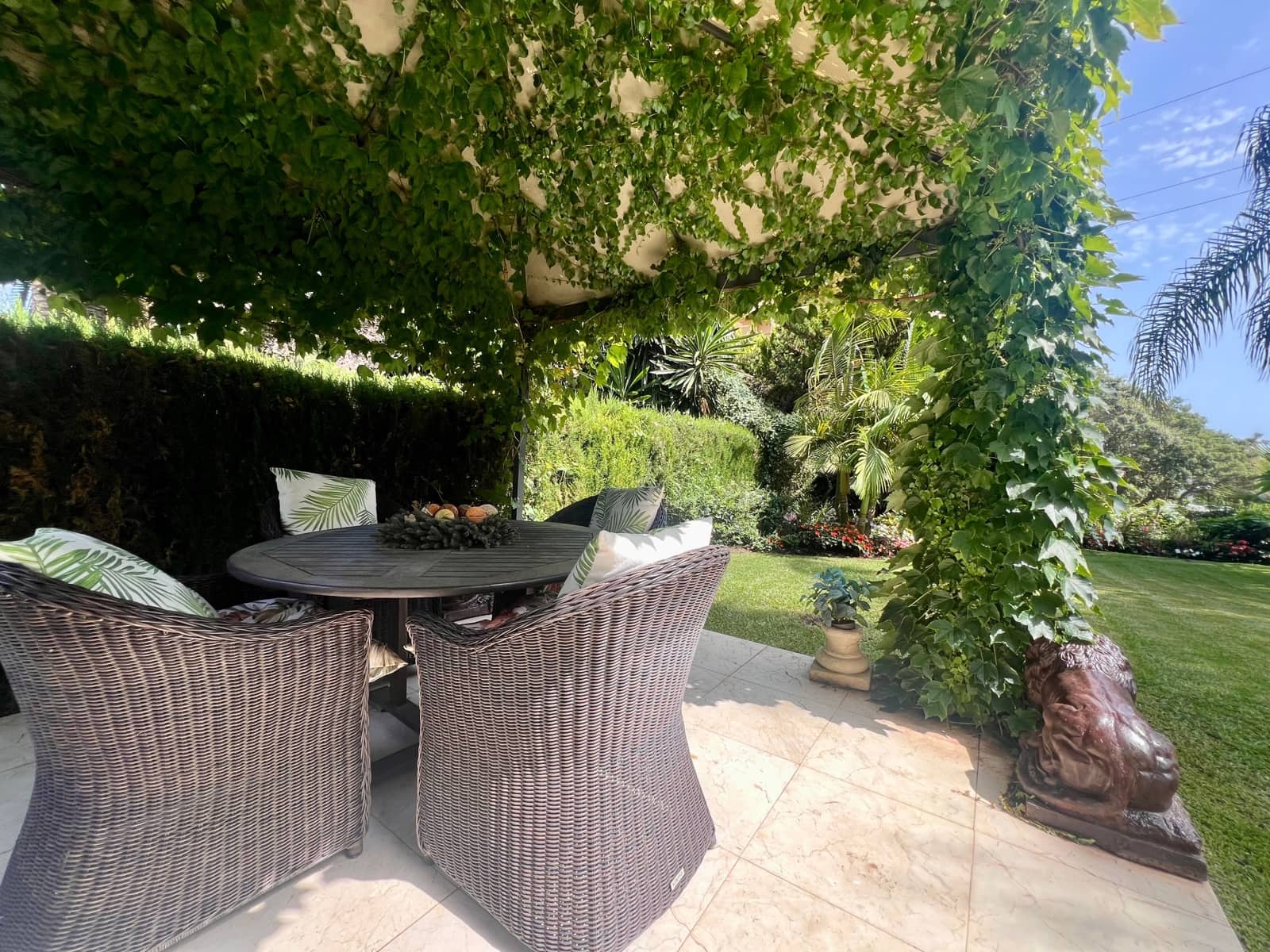 4 bedroom Villa for sale in Mijas Costa - € 899,000 (Ref: 9107291)