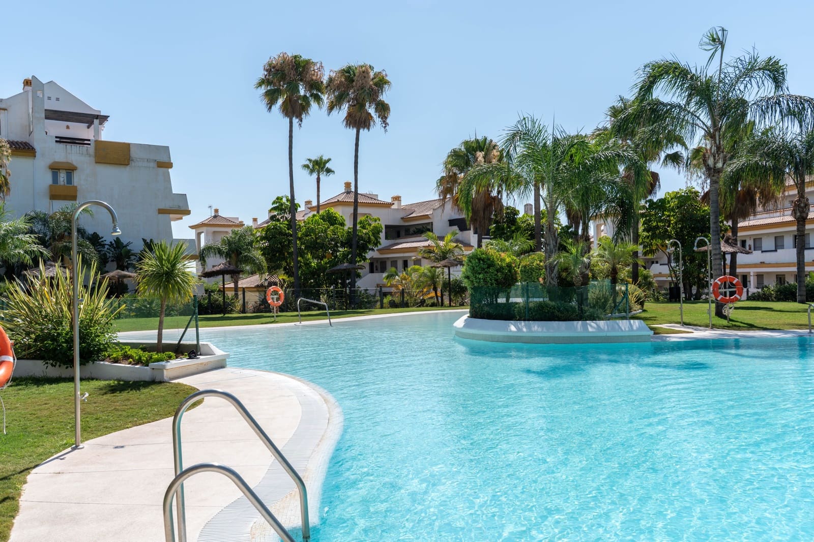 2 soverom Leilighet til salgs i Mijas Costa med svømmebasseng - € 260 000 (Ref: 9108282)