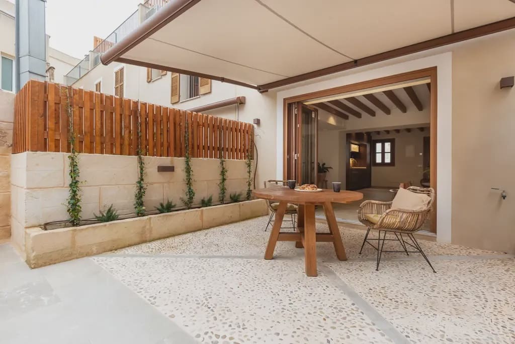 2 soveværelse Byhus til salg i Palma de Mallorca - € 1.290.000 (Ref: 9109175)
