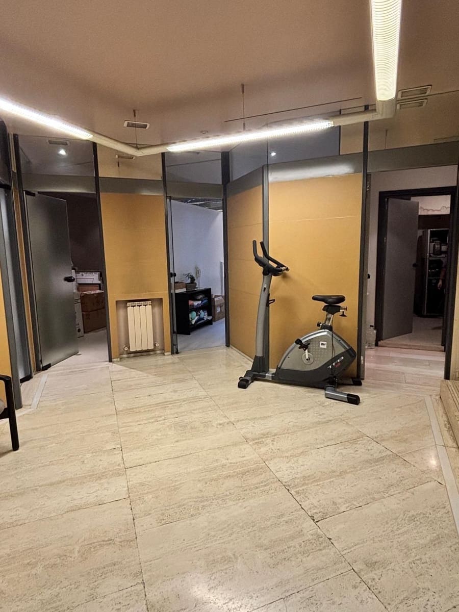 Erhverv til salg i Madrid by - € 2.100.000 (Ref: 9109723)