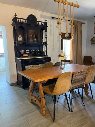 4 soveværelse Finca/Landehus til salg i Granada by - € 680.000 (Ref: 9109856)