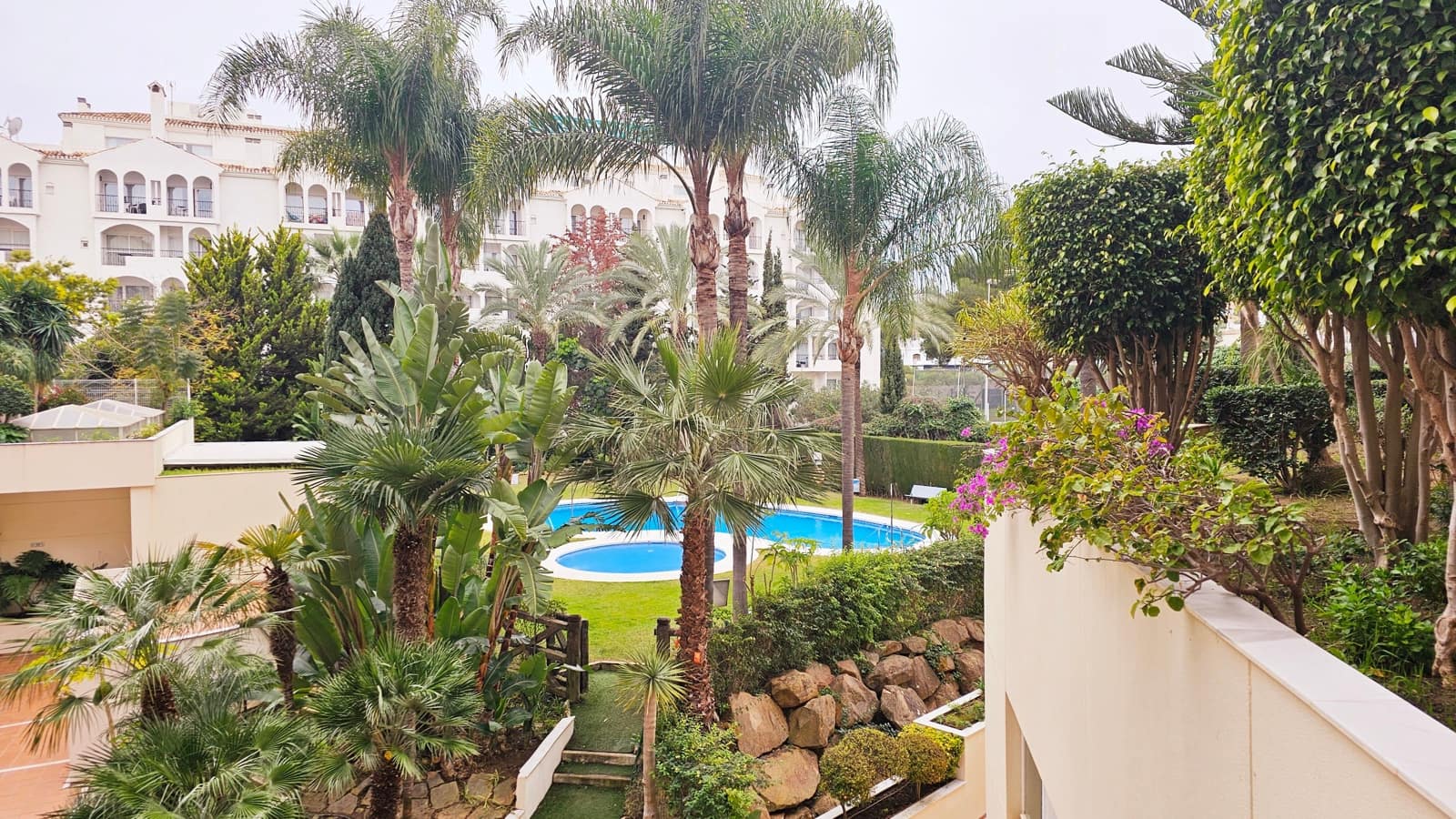 Apartamento de 3 habitaciones en Marbella en venta - 995.000 € (Ref: 9118100)