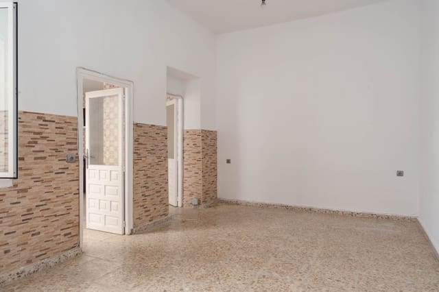 3 makuuhuone Omakotitalo myytävänä paikassa Cristo de la Epidemia, Málaga kaupunki - 395 000 € (Ref: 9125935)