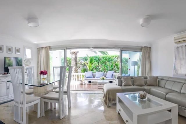 3 soveværelse Byhus til salg i Marbesa, Marbella med swimmingpool - € 1.300.000 (Ref: 9126366)