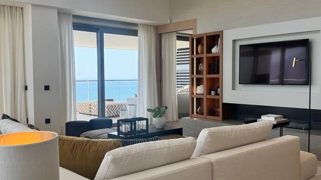 4 chambre Appartement à vendre à Pol Com Pacifico, Malaga ville - 5 942 000 € (Ref: 9127519)