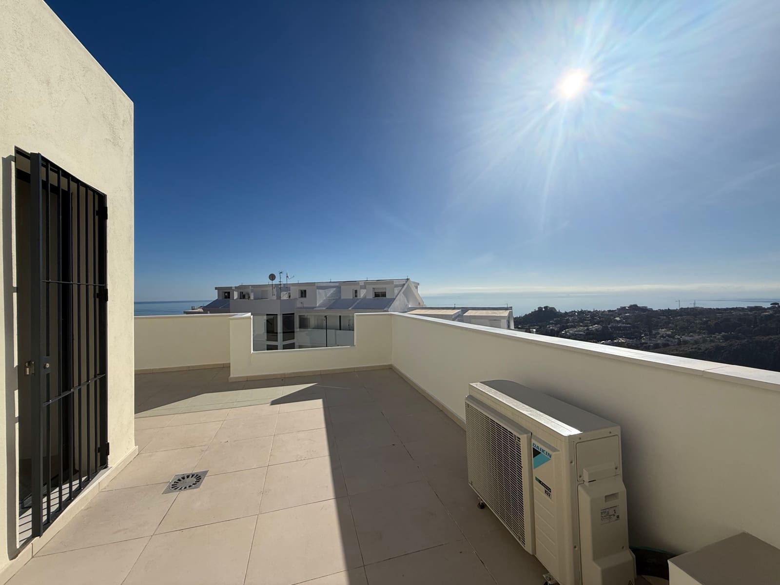 4 makuuhuone Omakotitalo myytävänä paikassa Benalmadena - 860 000 € (Ref: 9128675)