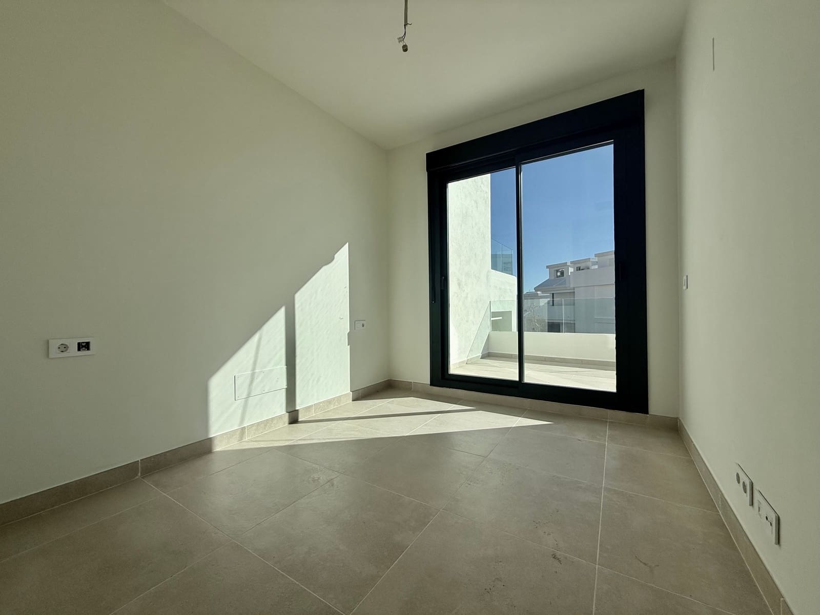 4 makuuhuone Omakotitalo myytävänä paikassa Benalmadena - 860 000 € (Ref: 9128675)